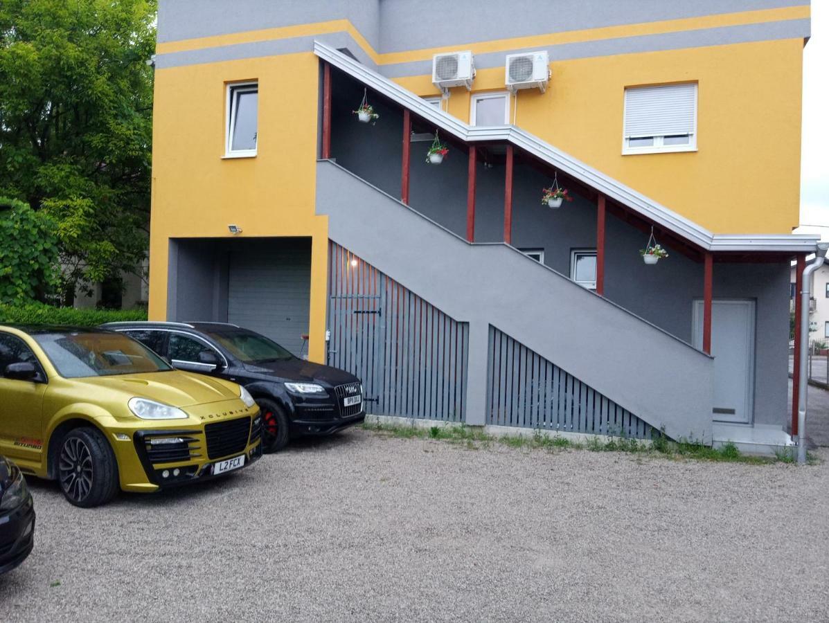 Elite Apartment Jasmina Bihać 外观 照片